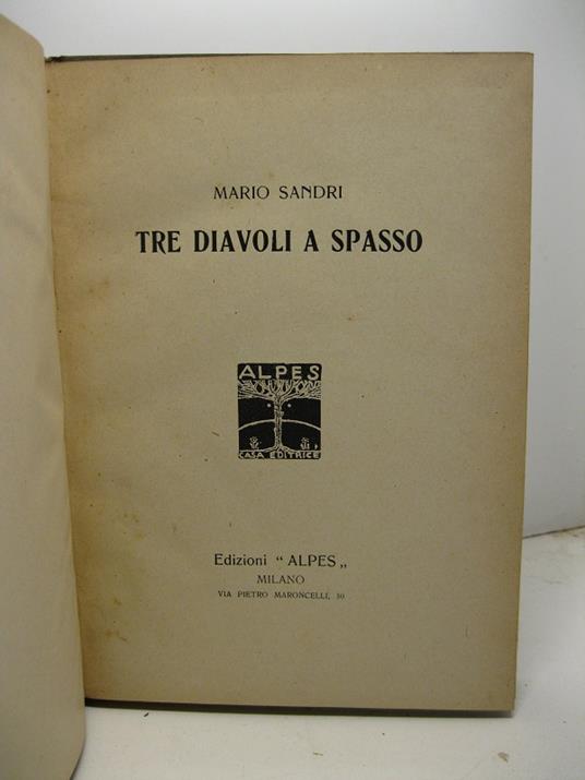 Tre diavoli a spasso - Mario Sandri - copertina