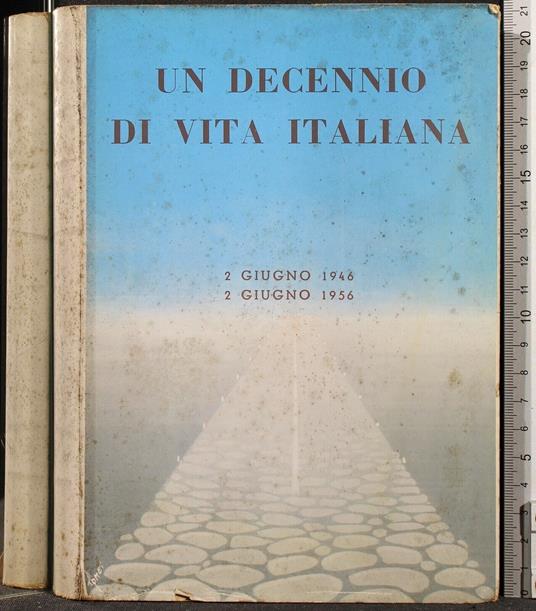 Un Decennio di Vita Italiana - copertina