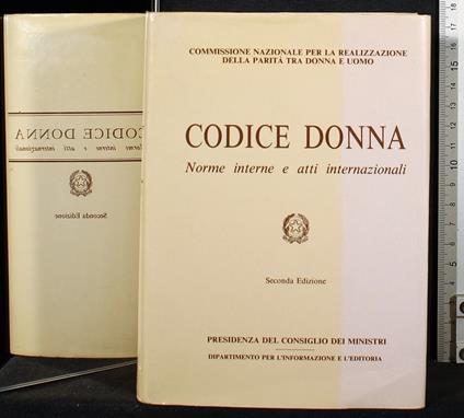Codice donna. Norme interne e atti internazionali - copertina