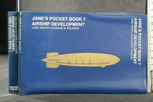 JanèS Pocket Book 7 Airship Development - copertina