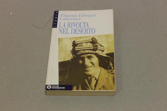 La La rivolta nel deserto - Thomas Edward Lawrence - copertina