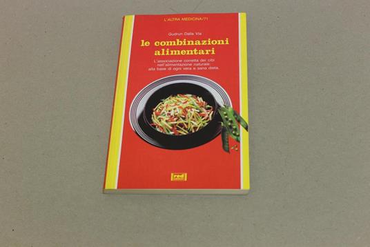Le Le combinazioni alimentari - Gudrun Della Via - copertina