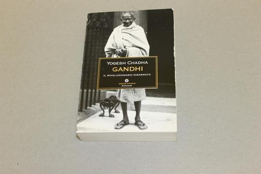 Gandhi - Yogesh Chadha - copertina