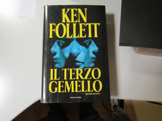 Il Il terzo gemello - Ken Follett - copertina