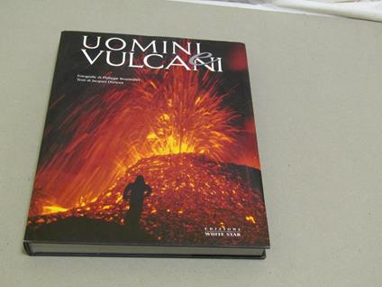 Uomini e vulcani - Jacques Durieux - copertina