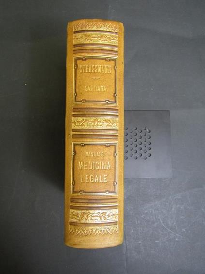 Strassmann Fritz. Manuale di medicina legale. UTET. 1901 - copertina