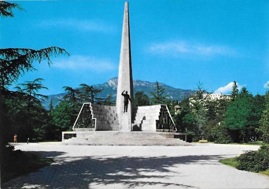 Trento. Monumento a De Gasperi. Non viaggiata - copertina