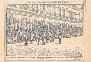 Dans la cour d'honneur des Invalides le marchal Petain... Stampa 1923 - copertina