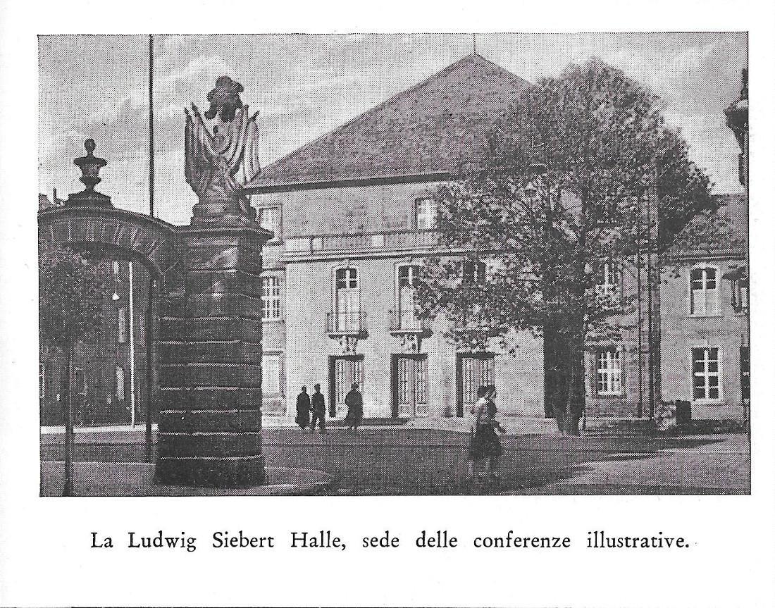 La Ludwig Siebert Halle, sede delle conferenze illustrative (Bayreuth). Stampa 1934