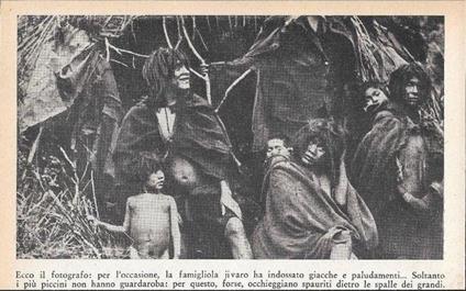 Famiglia jivaro davanti al fotografo (Amazzonia). Stampa 1934 - copertina
