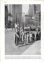 I Goliardi Italiani sfilano dinanzi al Municipio di New York. Stampa 1934