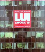 Lui Lavora Lì