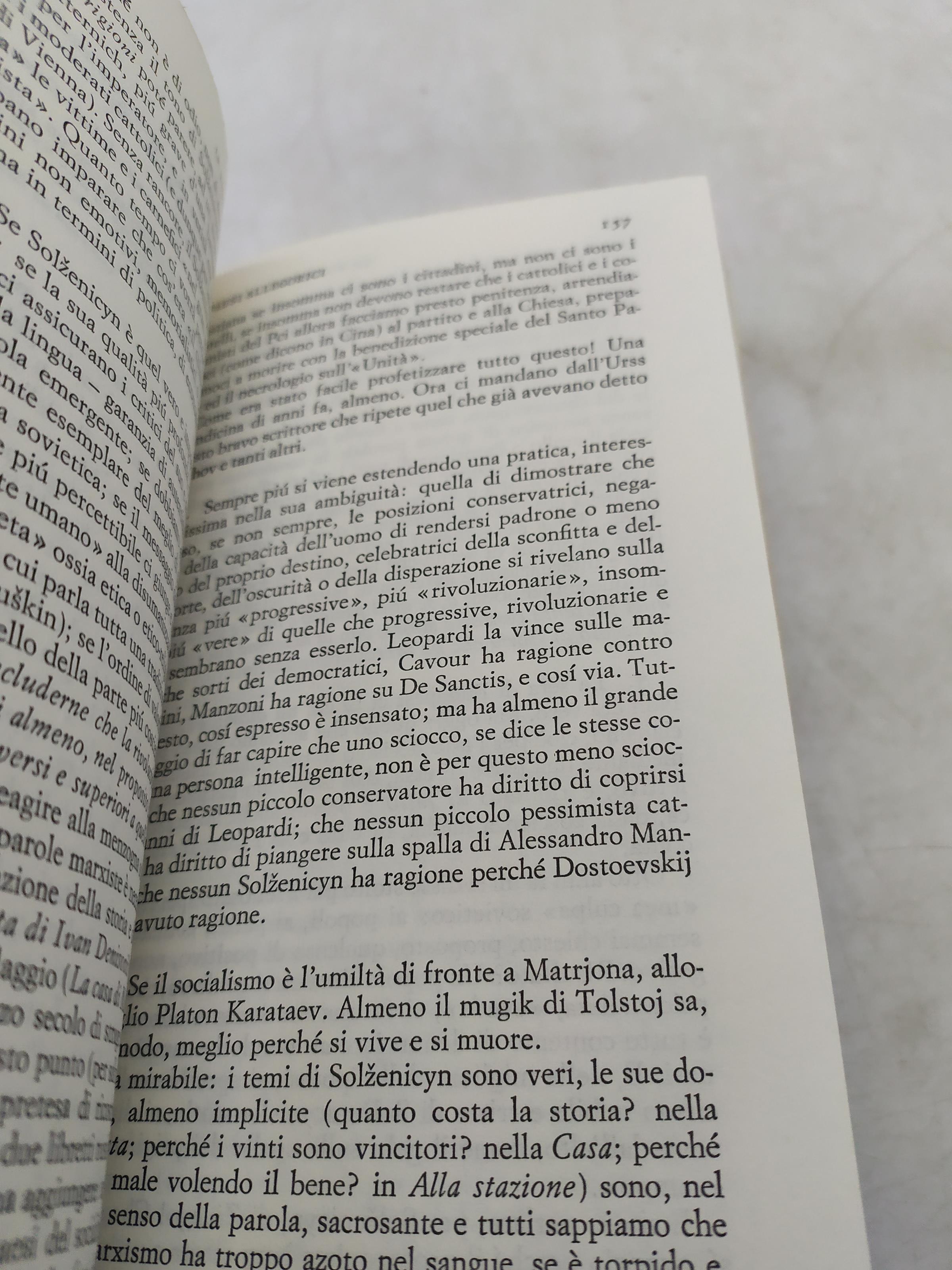 franco fortini questioni di frontiera scritti di politica e di letteratura 1965-1977 einaudi gli struzzi