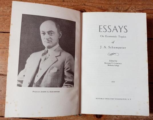 Essays On Economic Topics - copertina