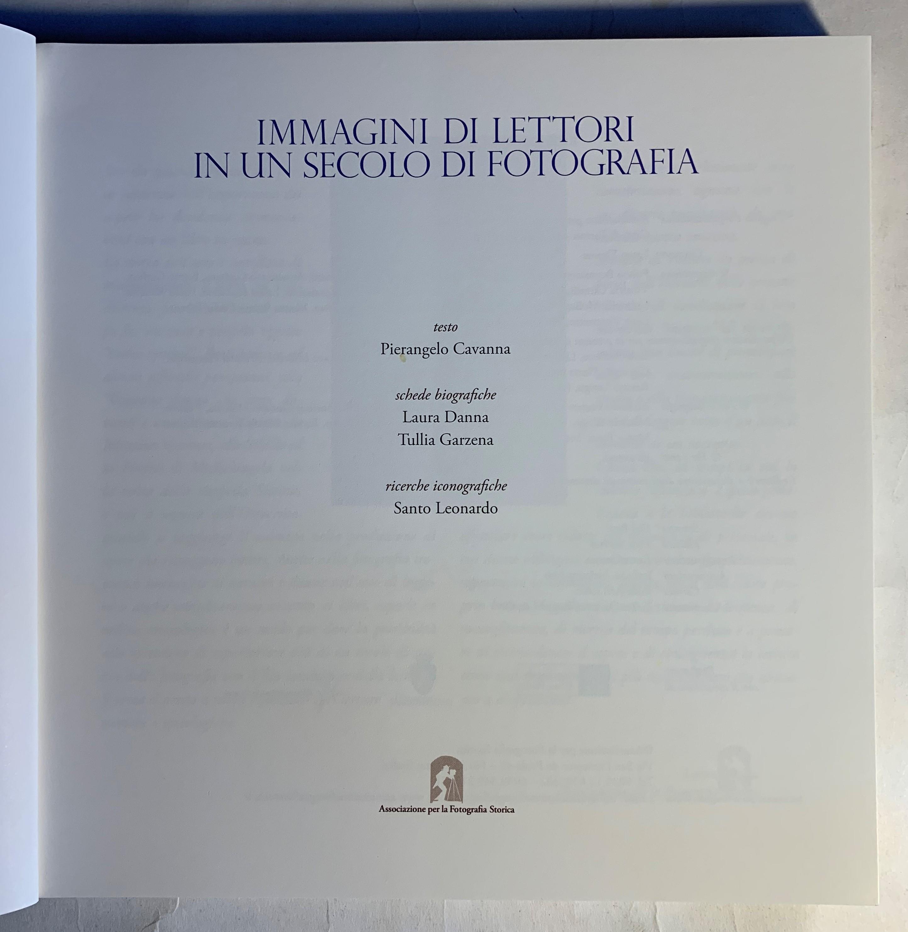 Immagini di lettori in un secolo di fotografia