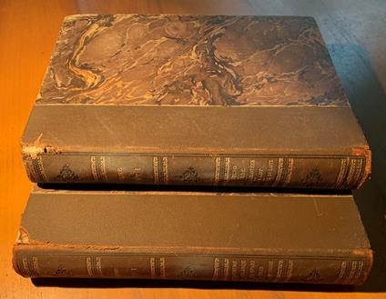 Romans completes illustrés de Pierre Loti de l'Académie française. Vol. 1°: Madame Chrysanthème - Pêcheur d'Island -- Le Roman d'un Spahi - Mon frère Yves -- La troisième jeunesse de Madame Prune / Vol. 2°: Ramuntcho - Aziyadé -- Les Désenchantées - - copertina