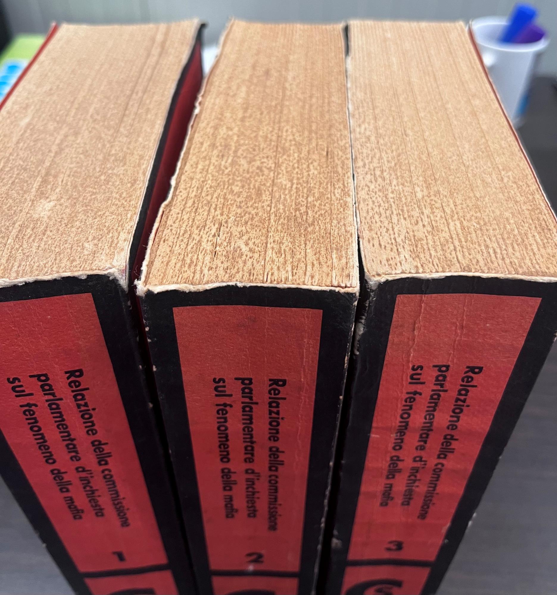 MAFIA Testo Integrale della relazione della commissione parlamentare d'inchiesta sul fenomeno della Mafia. 3 Volumi