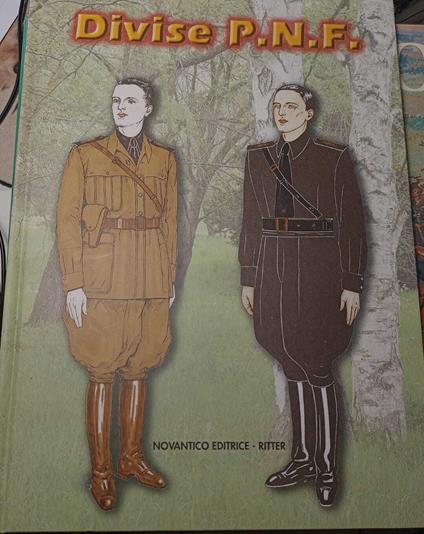 Le divise del duce - copertina