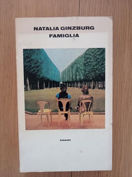 Famiglia - Natalia Ginzburg - copertina