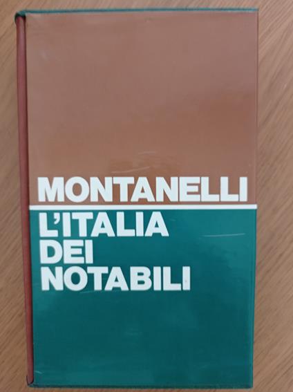 L' Italia dei notabili - Indro Montanelli - copertina