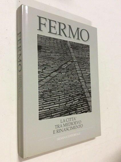 Fermo. La città tra Medioevo e Rinascimento - copertina