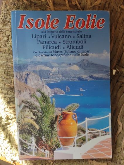 Isole Eolie: alla scoperta delle sette sorelle - copertina