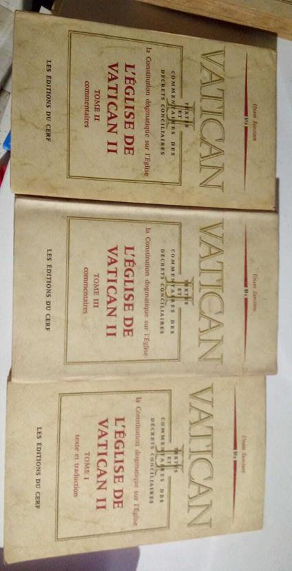 Vatican II. L'Eglise de Vatican II, tre volumi. Testo in francese e latino - copertina