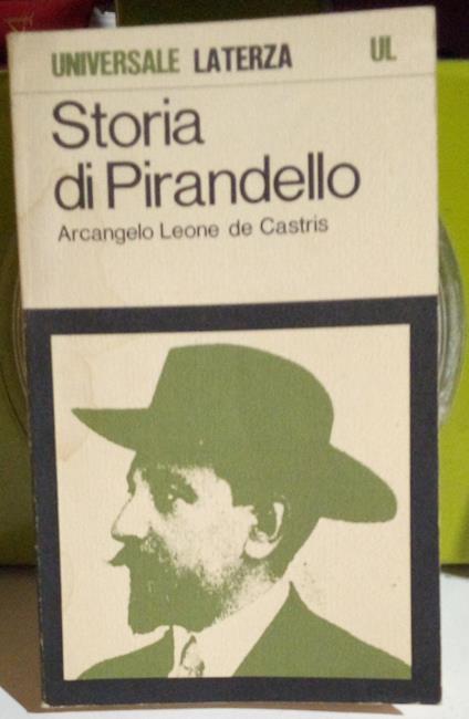 Storia di Pirandello - Arcangelo Leone De Castris - copertina