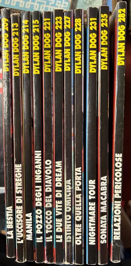 Lotto 11 numeri Dylan Dog ( n° 209-213-214-215-221-223-227-228-231-235-282) - copertina