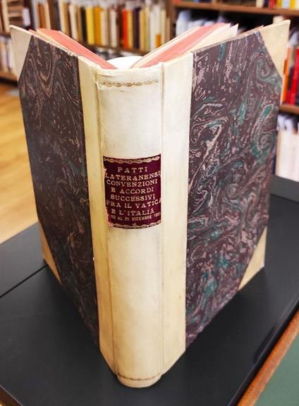 Patti lateranensi, convenzioni e accordi successivi fra il Vaticano e l'Italia fino al 31 dicembre 1945 - copertina