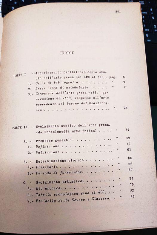 Appunti sullo svolgimento storico dell'arte greca e lezioni sul 'Maestro di Olimpia : dalle lezioni del prof. Bianchi Bandinelli riprese dal registratore