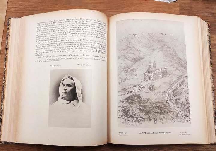Visages du Dauphiné, legato insieme a: Visages de la Savoie par Paul Guichonnet ... et al.! Paris : Éditions des horizons de France, 1947