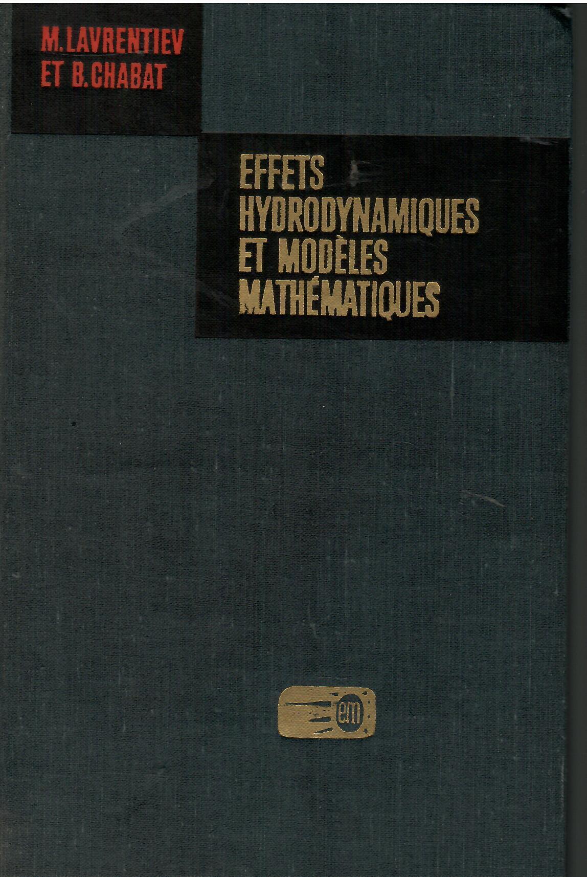 Effets hydrodynamiques et modèles mathématiques