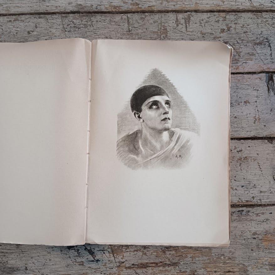 Il divino Pierrot. Tragicommedia moderna in quattro atti e cinque quadri