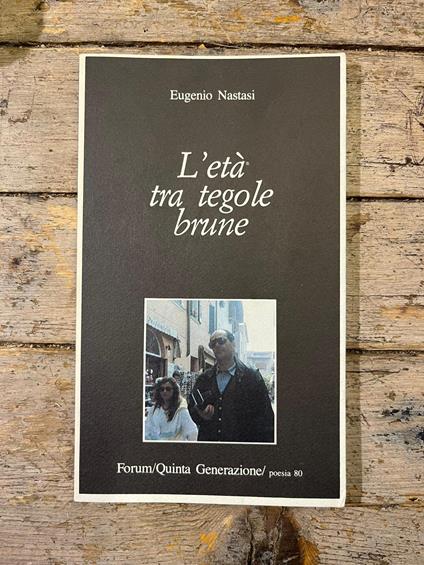 L' età tra tegole brune - copertina