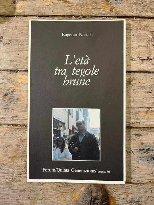 L' età tra tegole brune - copertina