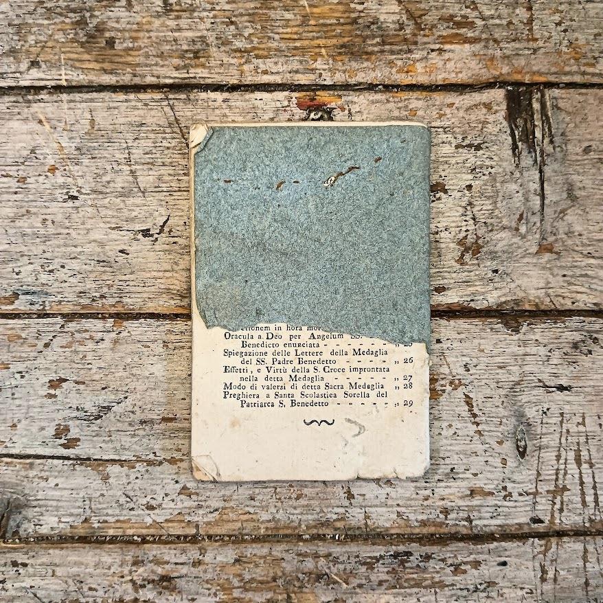 Breve metodo per recitare fruttuosamente la Corona del SIgnore istituita dal B. Michele camaldolese coll'Indulgenze concesse da' Sommi Pontefici e sette orazioni in onore del SS. Padre Benedetto patriarca de' monaci in Occidente da recitarsi ogni gio