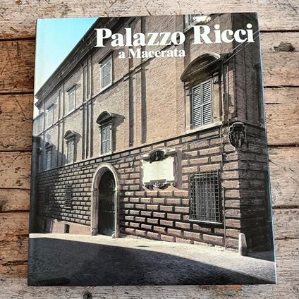Palazzo Ricci a Macerata - copertina