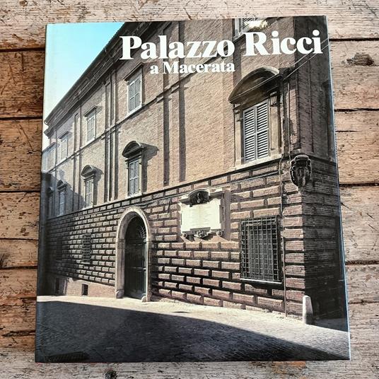 Palazzo Ricci a Macerata - copertina