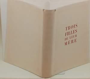 Trois Filles De Leur Mere