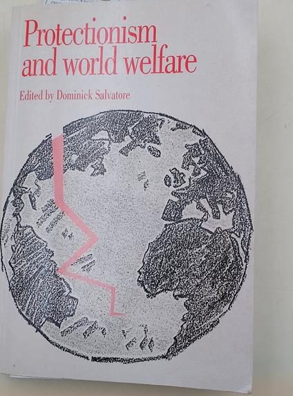 Protectionism and world welfare - Dominick Salvatore - copertina