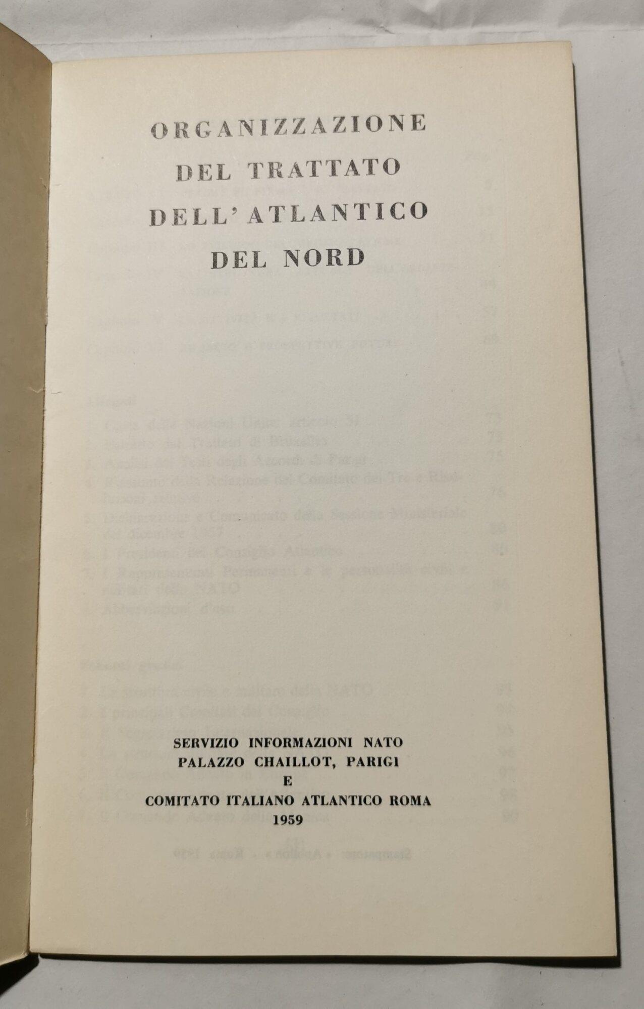 Organizzazione del Trattato dell'Atlantico del Nord . Il manuale della Nato
