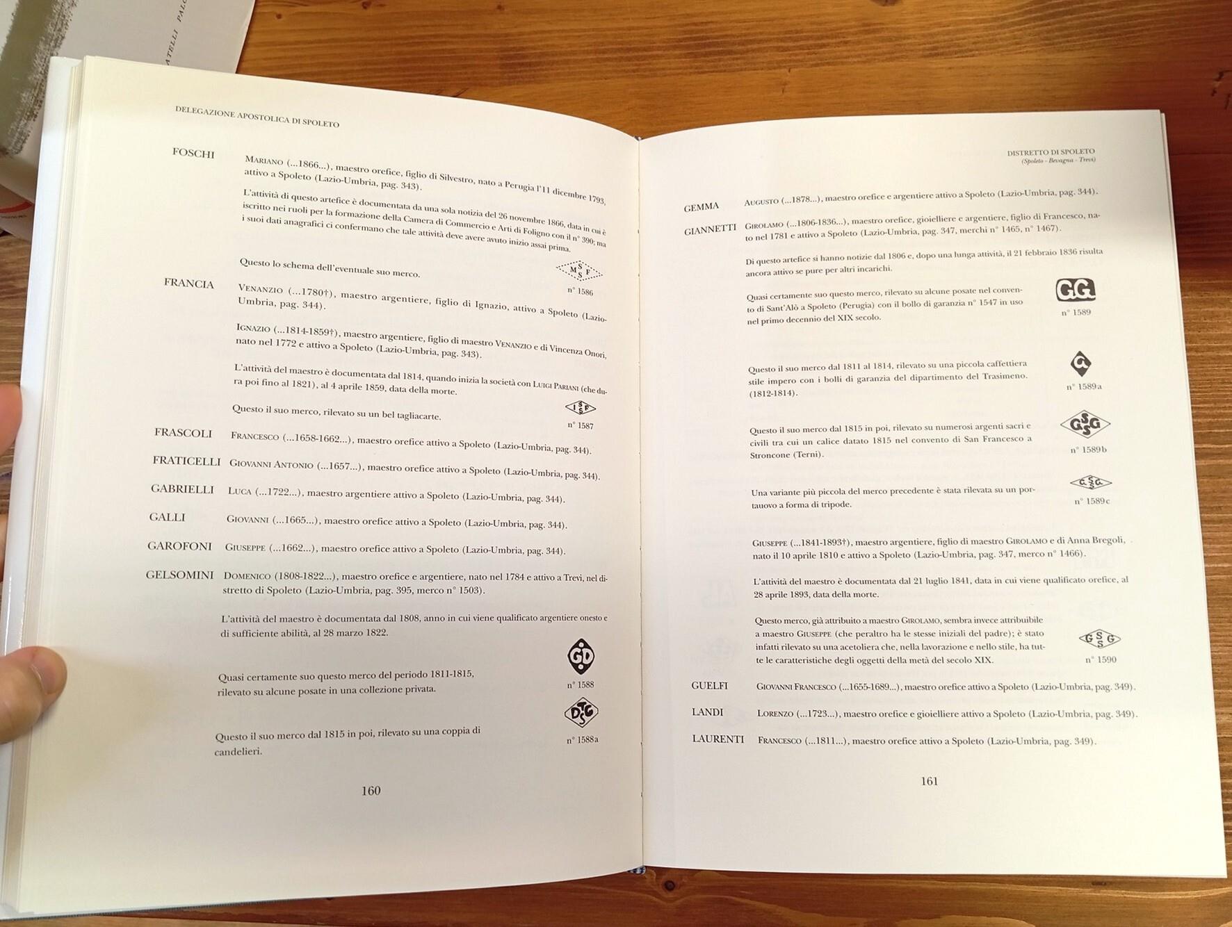 Argentieri Gemmari e Orafi d'Italia (7 Volumi. Opera completa)