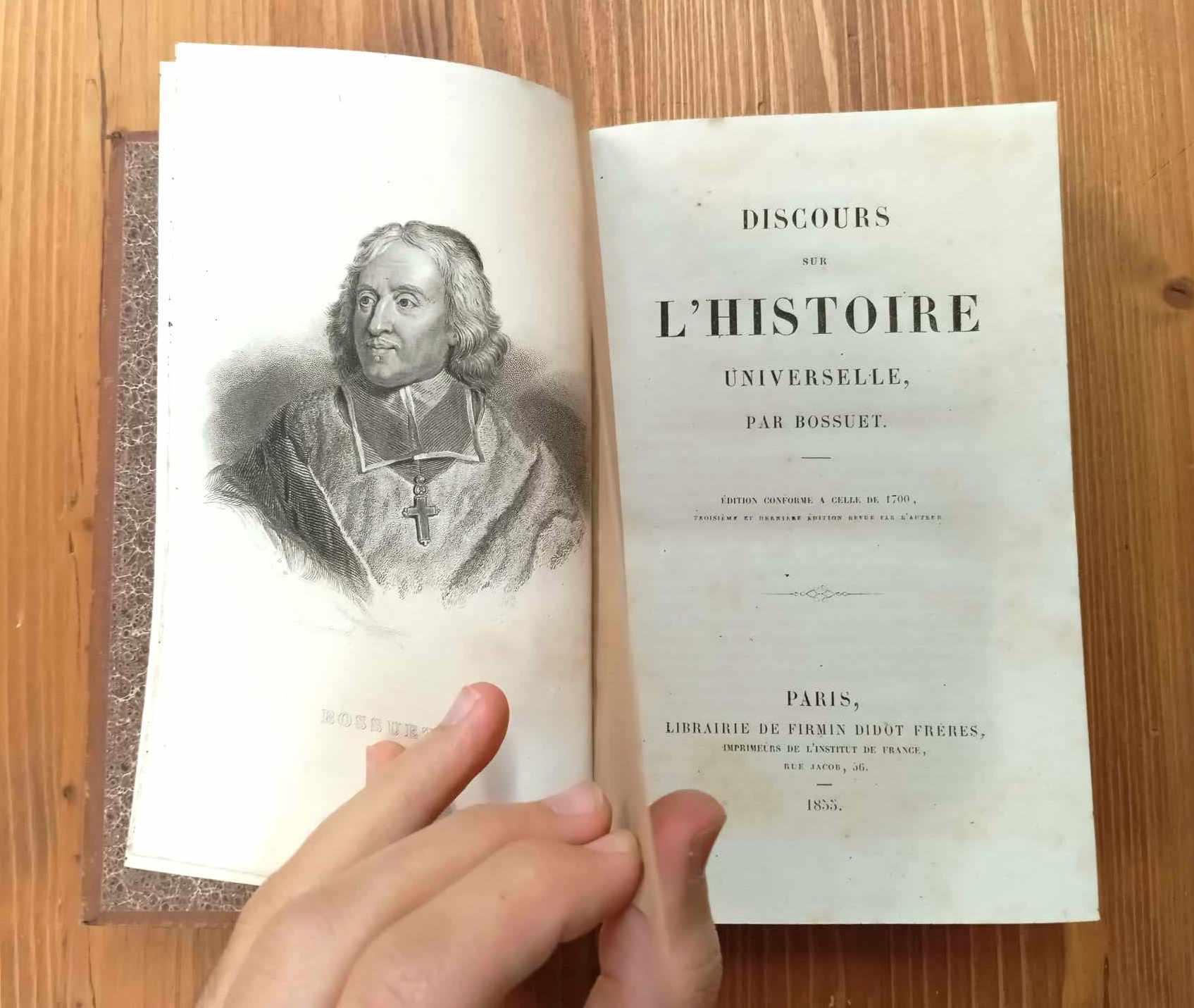 Discours sur l'histoire universelle suivi d'une table analytique