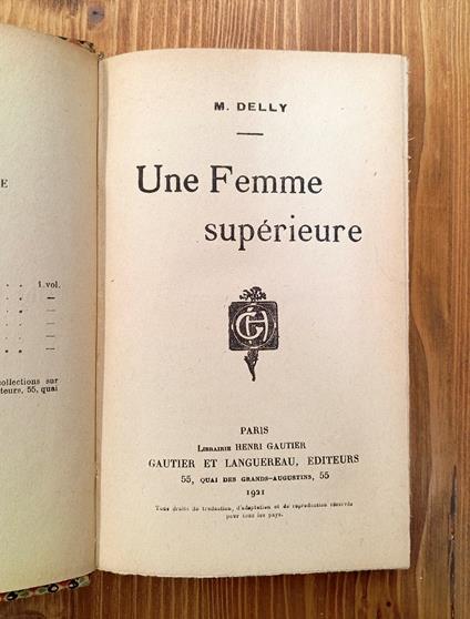 Une femme supérieure - copertina