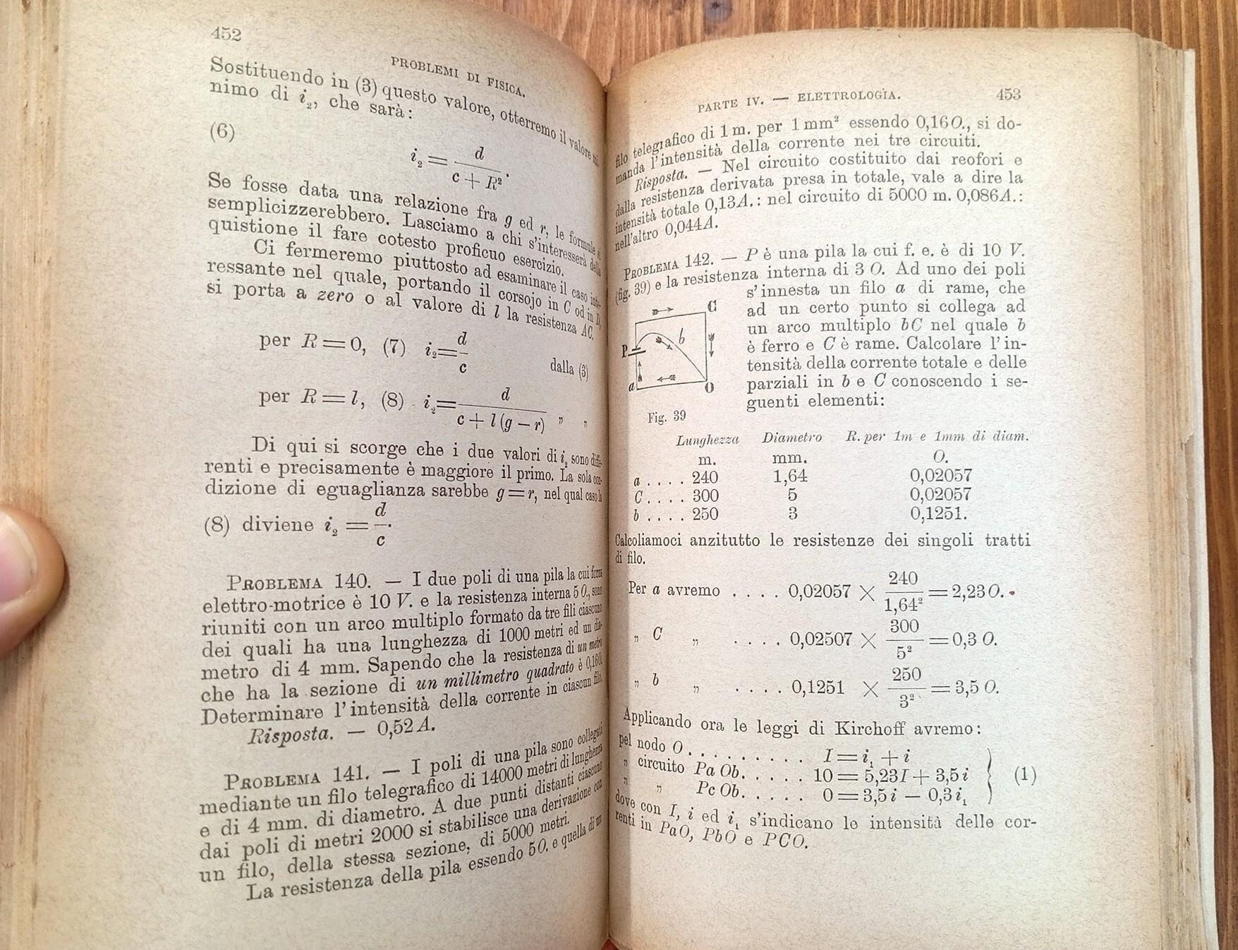 Problemi di fisica con soluzioni o risposte, ad uso delle scuole e di coloro che si occupano delle applicazioni specialmente elettriche