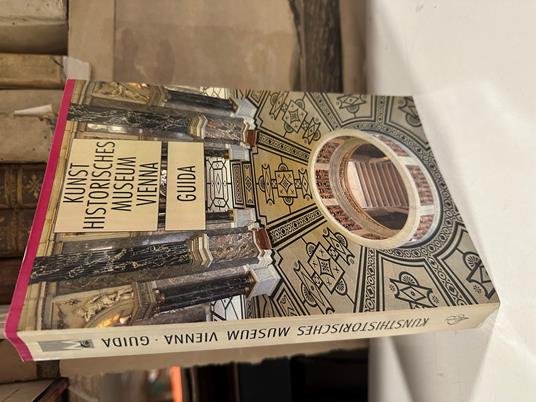 KUNSTHISTORISCHES MUSEUM DI VIENNA - guida in italiano vb - copertina