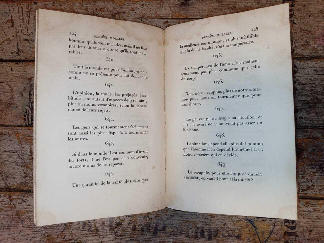 Pensées sur l'homme, le monde et les moeurs