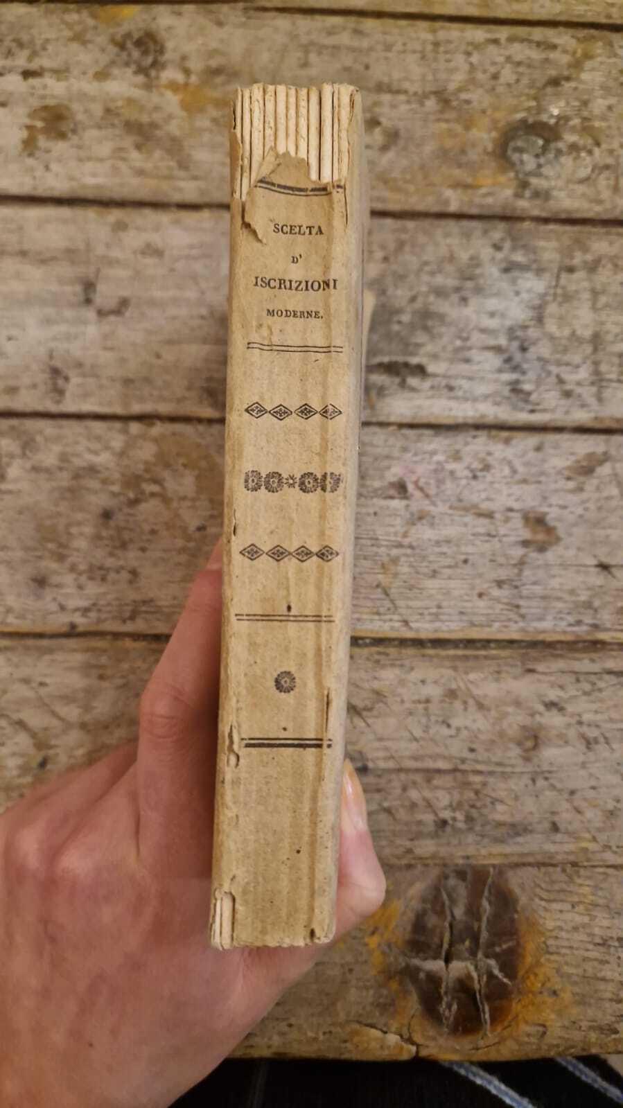 Scelta d'iscrizioni moderne in lingua italiana