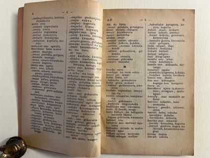 Misioni Katoliki Ia Kenya. Dictionary ia Kiswahili-Gekoio na Gekoio-Kiswahili - copertina